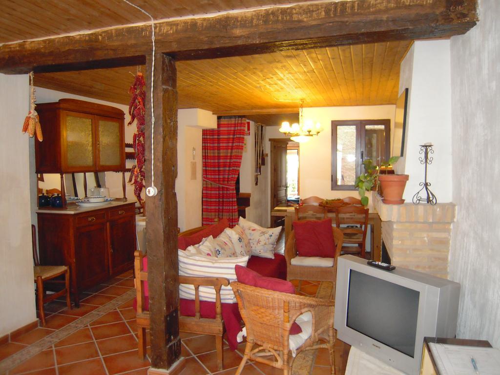 オルノス La Casa De La Abuela Clotildeゲストハウス エクステリア 写真